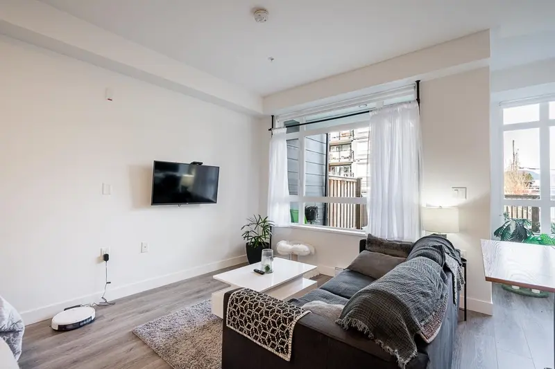 105 22575 BROWN AVENUE - photo 3 of 25