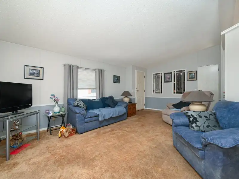 9 8670 156 STREET - photo 4 of 23