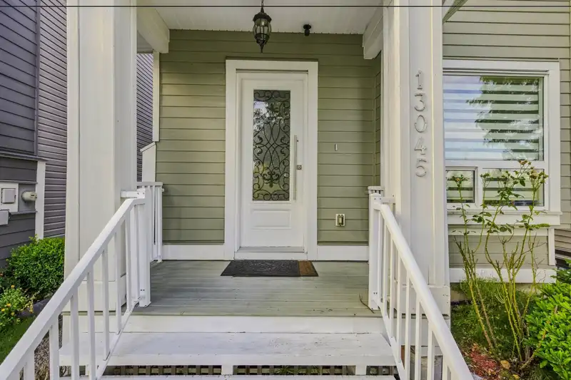 13045 59 AVENUE - photo 3 of 40
