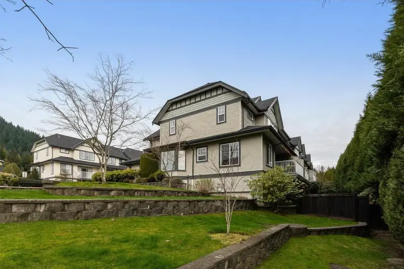 27 1765 PADDOCK DRIVE - photo 3 of 25