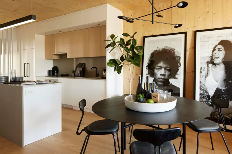 316 310 SALTER STREET - photo 1 of 24