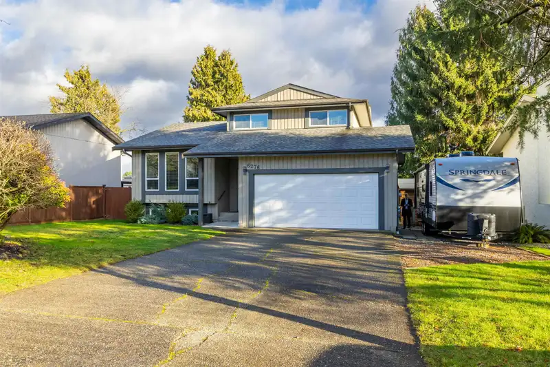 6276 195B STREET - photo 1 of 40