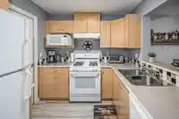 417 15210 GUILDFORD DRIVE - thumbnail 12