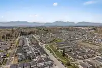 9 7177 194A STREET - thumbnail 29