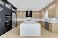 15683 107 AVENUE - thumbnail 8