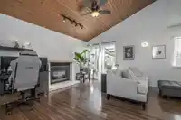 19212 FAIRWAY DRIVE - thumbnail 1