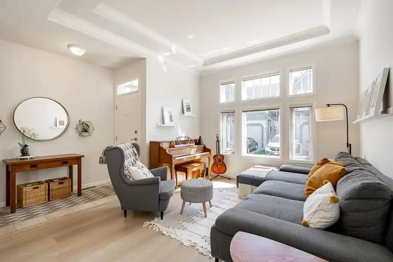 11 6177 169 STREET - photo 3 of 37