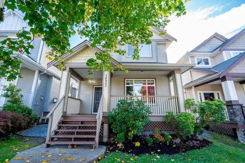 18922 68A AVENUE - photo 1 of 40