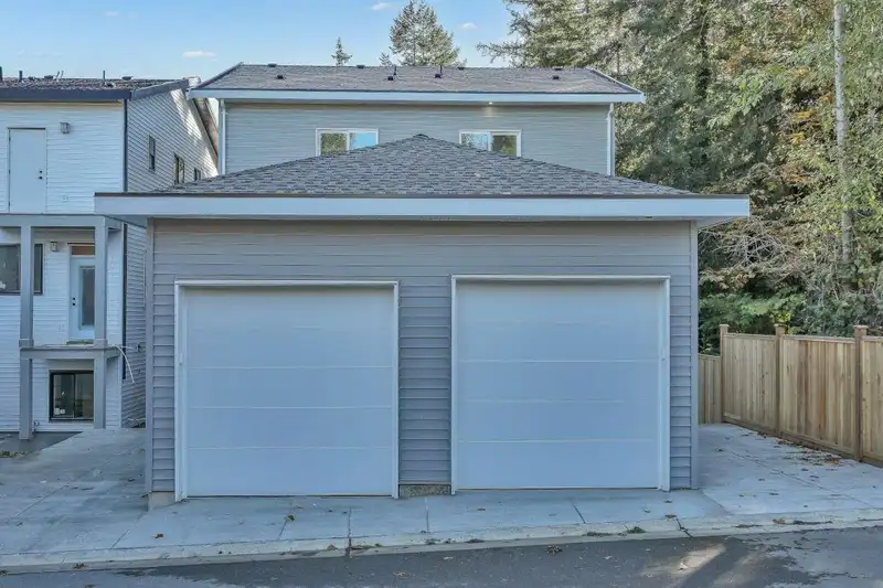 102 14755 68A AVENUE - photo 3 of 40