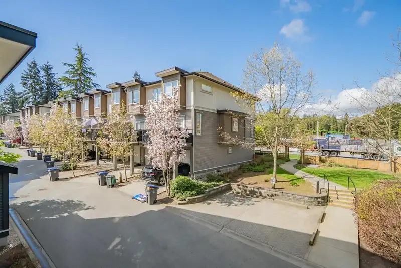 13 5888 144 STREET - photo 3 of 33