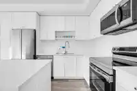 418 15825 85 AVENUE - thumbnail 3