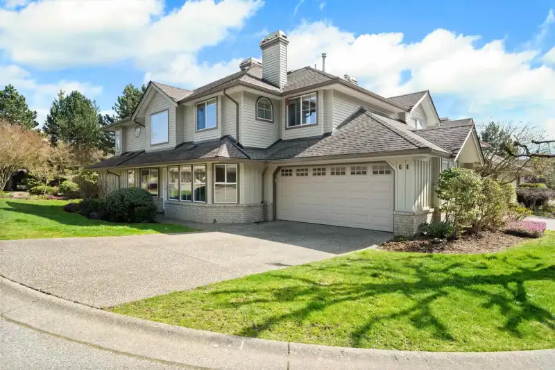64 15860 82 AVENUE - photo 1 of 31