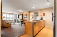312 18755 68 AVENUE - thumbnail 3
