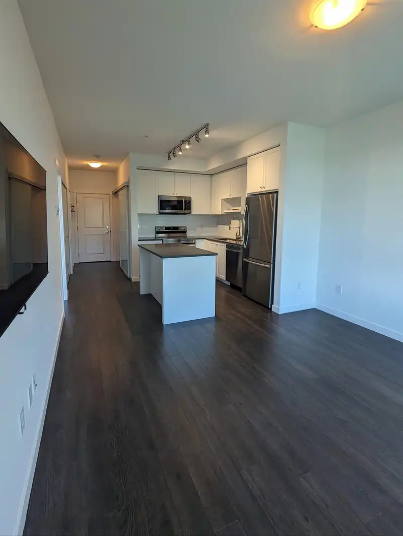 410 13623 81A AVENUE - photo 2 of 13
