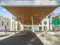 2201 9887 WHALLEY BOULEVARD - thumbnail 4