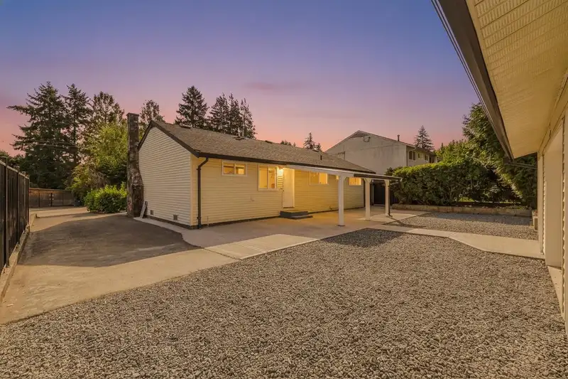 11055 ORIOLE DRIVE - photo 2 of 35