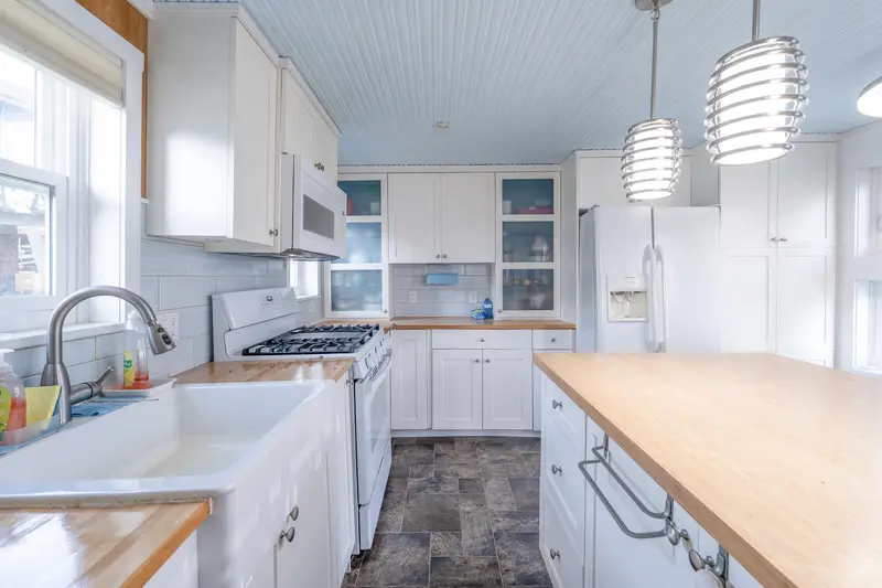 12 23080 DYKE ROAD - photo 4 of 17