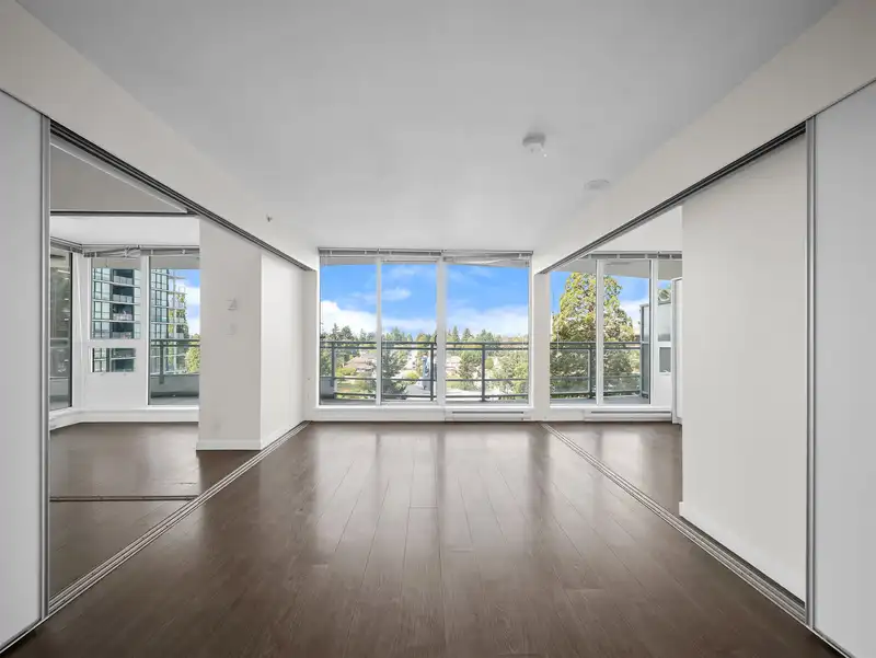 808 13303 CENTRAL AVENUE - photo 3 of 18
