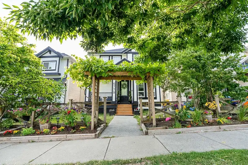 6779 192 STREET - photo 2 of 40
