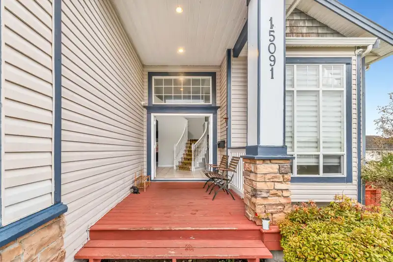 15091 68A AVENUE - photo 4 of 40