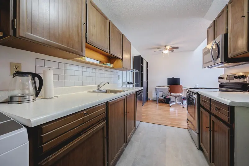 342 2821 TIMS STREET - photo 3 of 25