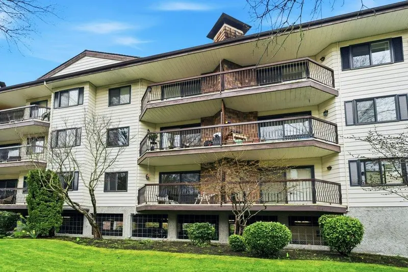 207 10220 RYAN ROAD - photo 2 of 25