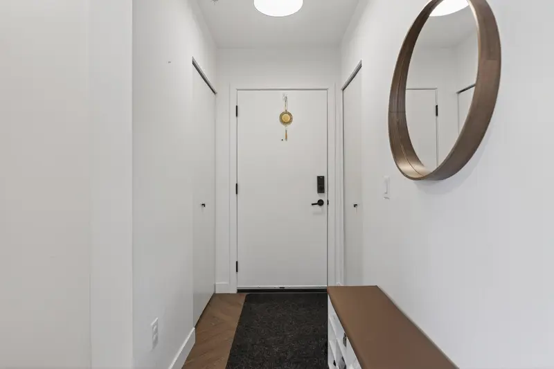 603 3229 ST JOHNS STREET - photo 2 of 25