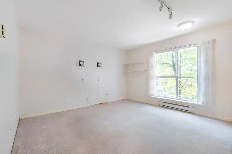 213 7505 138 STREET - photo 2 of 38