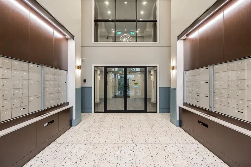 307 45511 CAMPUS DRIVE - photo 2 of 23