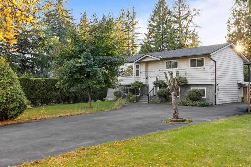 9127 146A STREET - photo 2 of 31