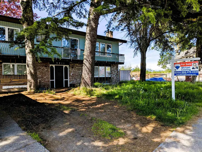 9211 ARVIDA DRIVE - photo 4 of 15