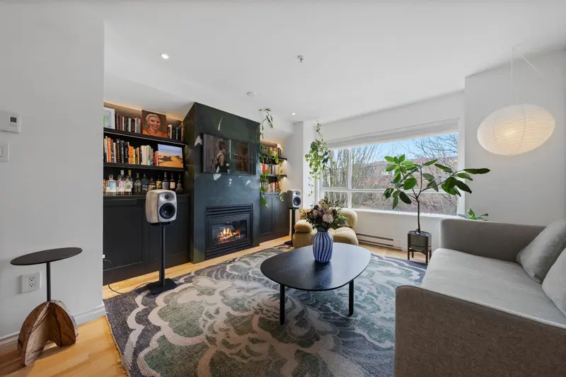 306 2688 WATSON STREET - photo 1 of 24