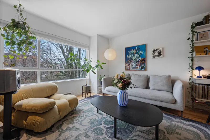 306 2688 WATSON STREET - photo 2 of 24