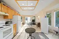 242 7156 121 STREET - thumbnail 6
