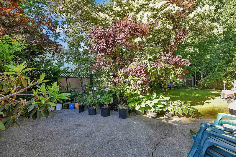 12479 70A AVENUE - photo 1 of 36