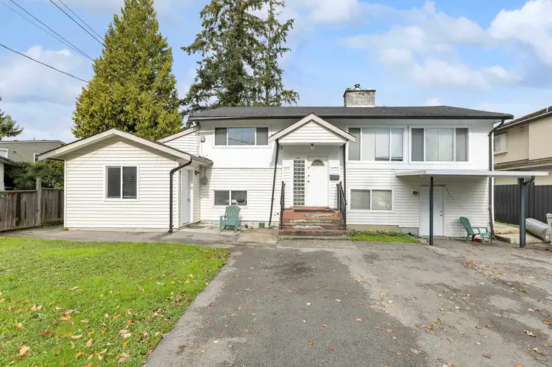 14433 86A AVENUE - photo 1 of 25