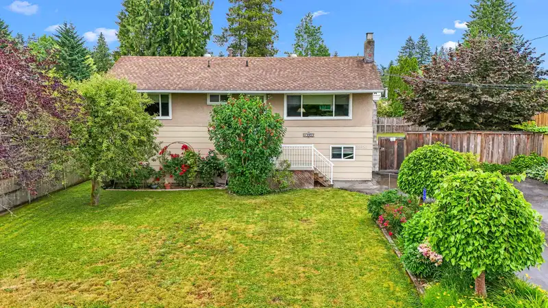10930 141A STREET - photo 1 of 39