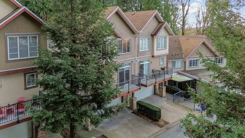 33 35626 MCKEE ROAD - photo 4 of 25