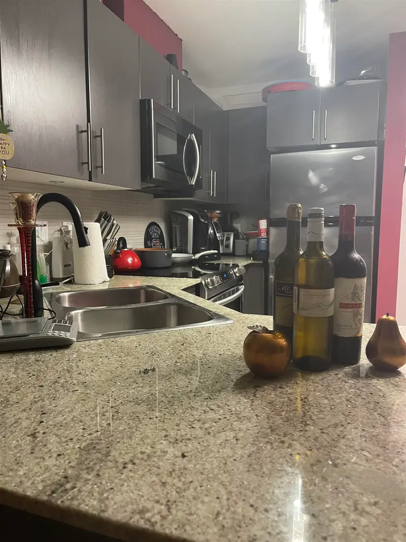 203 8915 202 STREET - photo 3 of 8