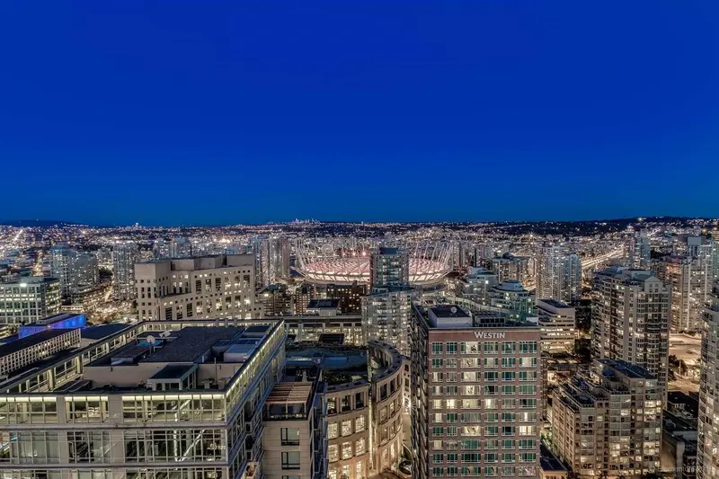 4007 777 RICHARDS STREET - photo 1 of 23