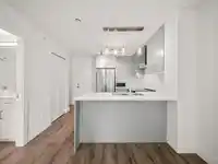 306 6338 KING GEORGE BOULEVARD - thumbnail 17