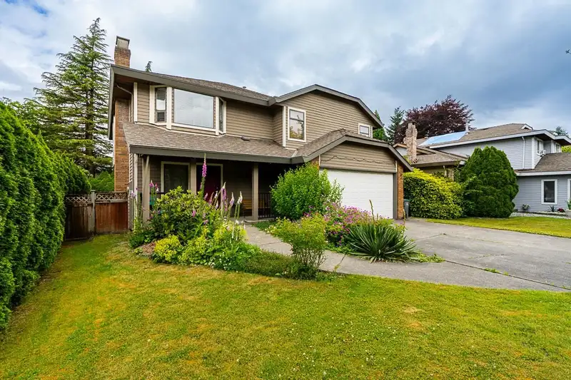 10583 FRASERGLEN DRIVE - photo 1 of 30