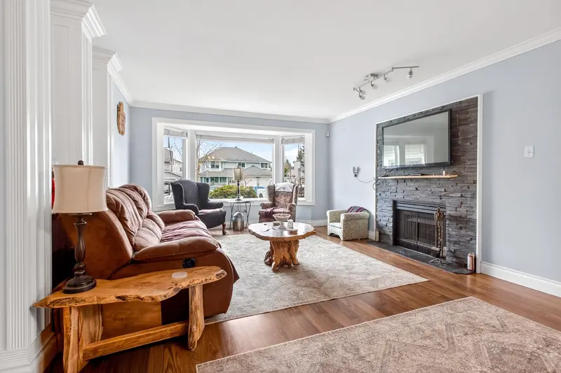 3273 264A STREET - photo 3 of 25