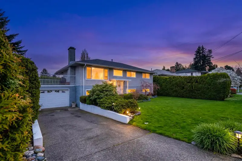 11129 N FULLER CRESCENT - photo 3 of 25