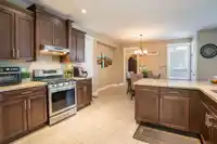 7015 195 STREET - thumbnail 9