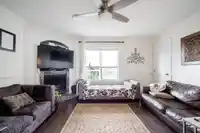 8433 150A STREET - thumbnail 11