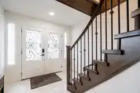 8433 150A STREET - thumbnail 4