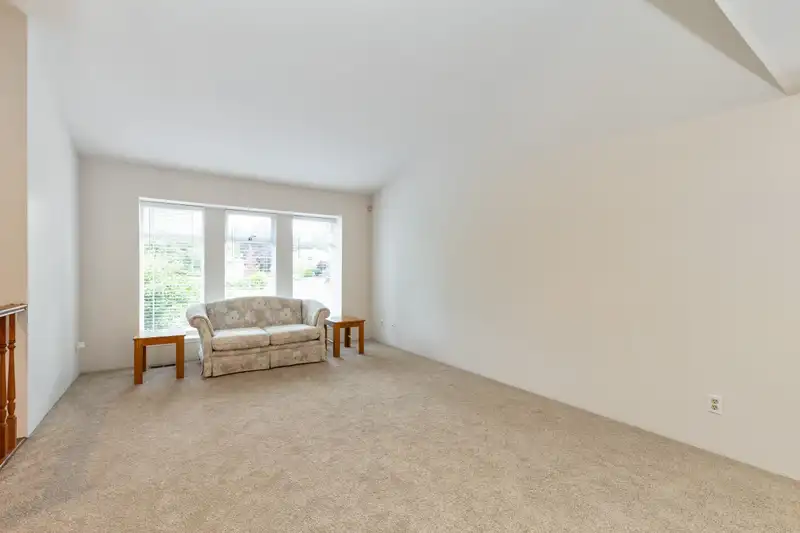 16397 GLENMOOR COURT - photo 3 of 31
