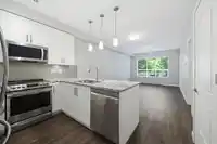 105 6490 194 STREET - thumbnail 3