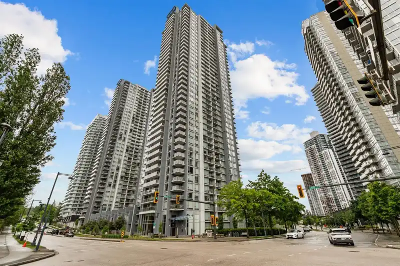 1202 13696 100 AVENUE - photo 1 of 26